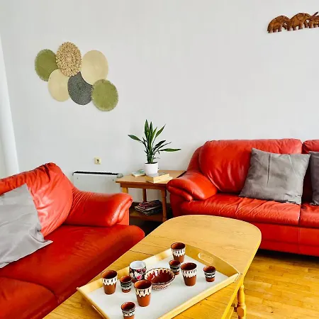 Apartman Granny House *