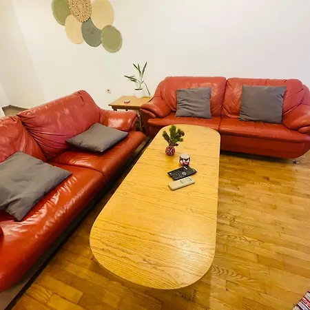 Apartment Granny House *